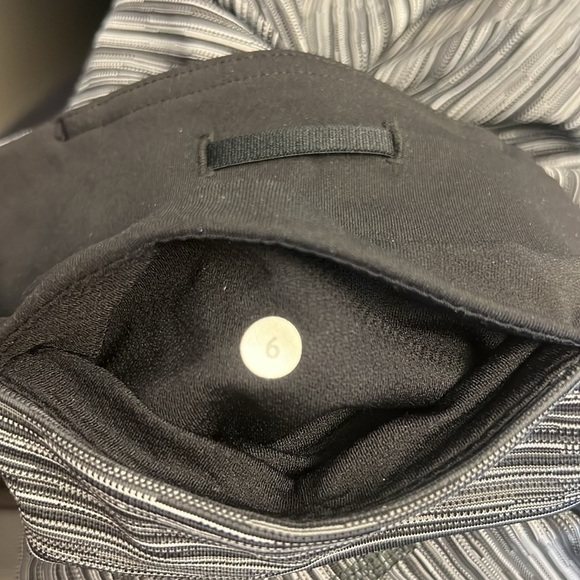 Lululemon Inspire Tight Il (Mesh) Cyber Black Deep Coal / Black Size 6 - Picture 8 of 8